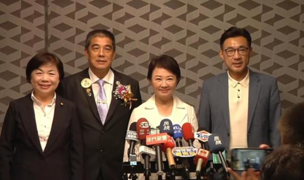 配资好评配资门户 朱立伦表态交棒 卢秀燕表态：我无法参选党主席