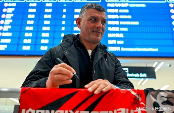 最专业股票配资论坛 2换1！曝蓉城送中场核心+铁卫去深圳新鹏城，将换来当红国脚前锋